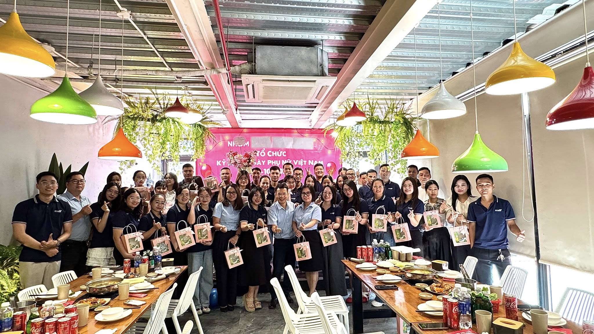 TRI ÂN & TỎA SÁNG NGÀY PHỤ NỮ VIỆT NAM 20/10